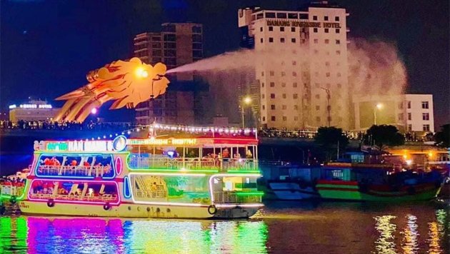 Đặt Vé Du Thuyền Sông Hàn: Trải Nghiệm Đẳng Cấp Giữa Lòng Đà Nẵng